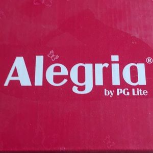 Cute New Silver Algeria shoes